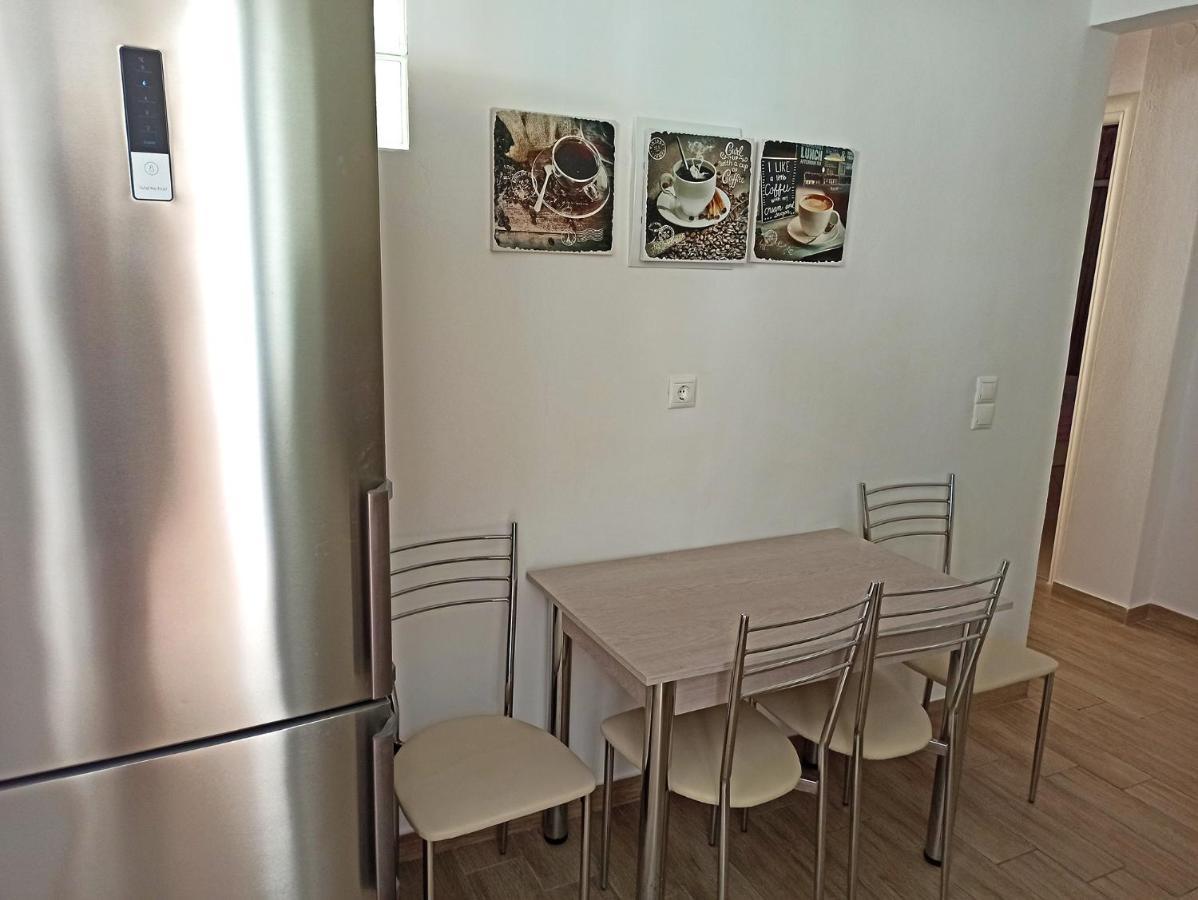 Dolphin Apartments باليوكاستريتسا المظهر الخارجي الصورة