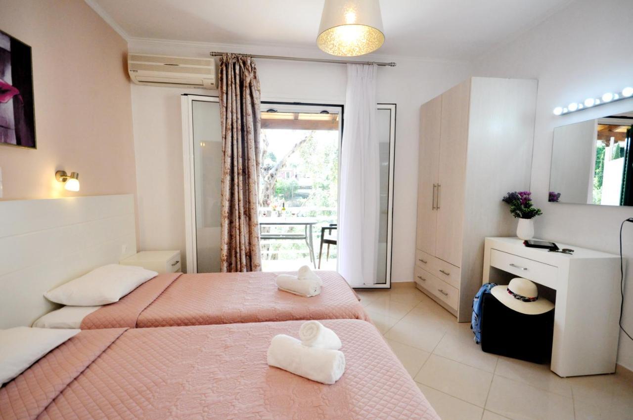 Dolphin Apartments باليوكاستريتسا المظهر الخارجي الصورة