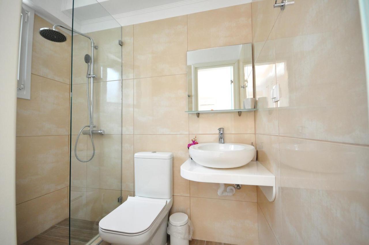 Dolphin Apartments باليوكاستريتسا المظهر الخارجي الصورة