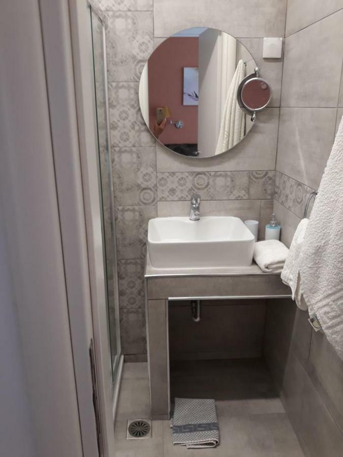 Dolphin Apartments باليوكاستريتسا المظهر الخارجي الصورة